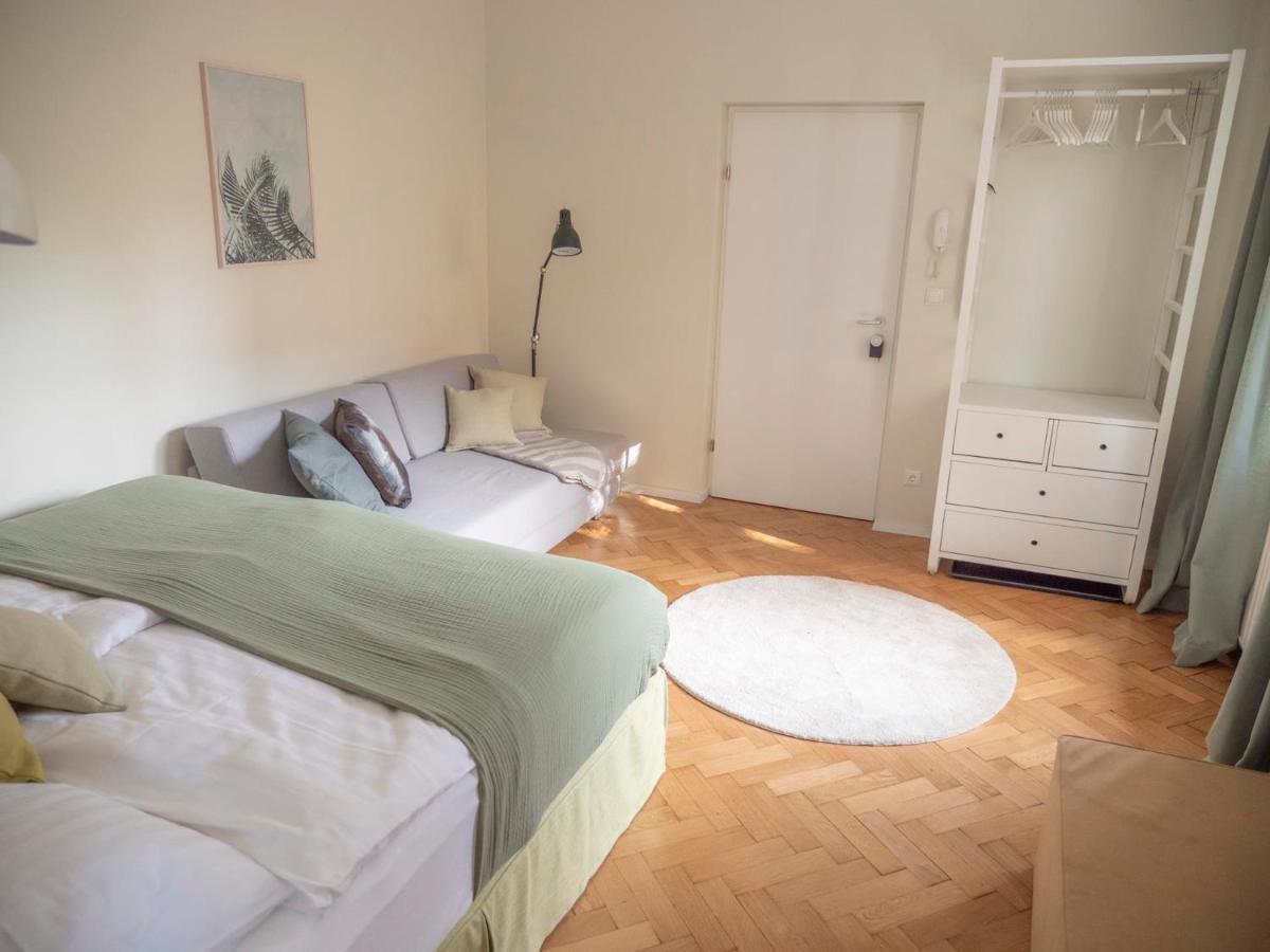 Green Flat By Grazrentals With Garden View & Parking Included Esterno foto